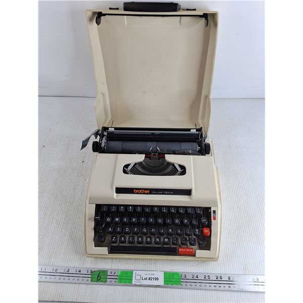 Vintage Brother Deluxe 750TR Typewriter