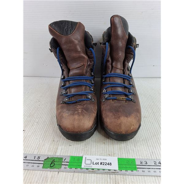 Merrell Gore-Tex Leather Work Boots - Size 9