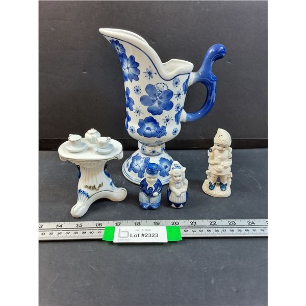 Blue & White Pattern Lot: Vase, Salt & Pepper Shaker, Tea Table