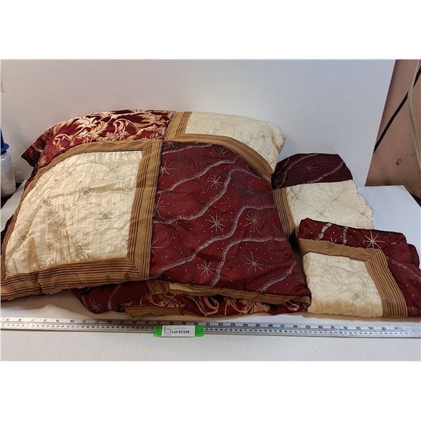 Queen Bed Spread & Pillow Case & Throw Pillow Case