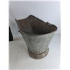 Image 6 : Vintage Coal Scuttle Bucket w/ Metal Scoop - PICK UP