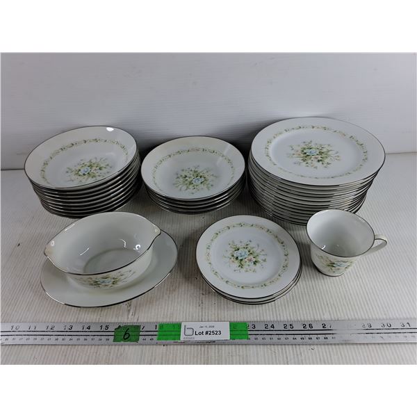 Ceramic Contemporary Fine China by Noritake Dinnerware - Plates, Bowls, Cup - PICK UP ONLY