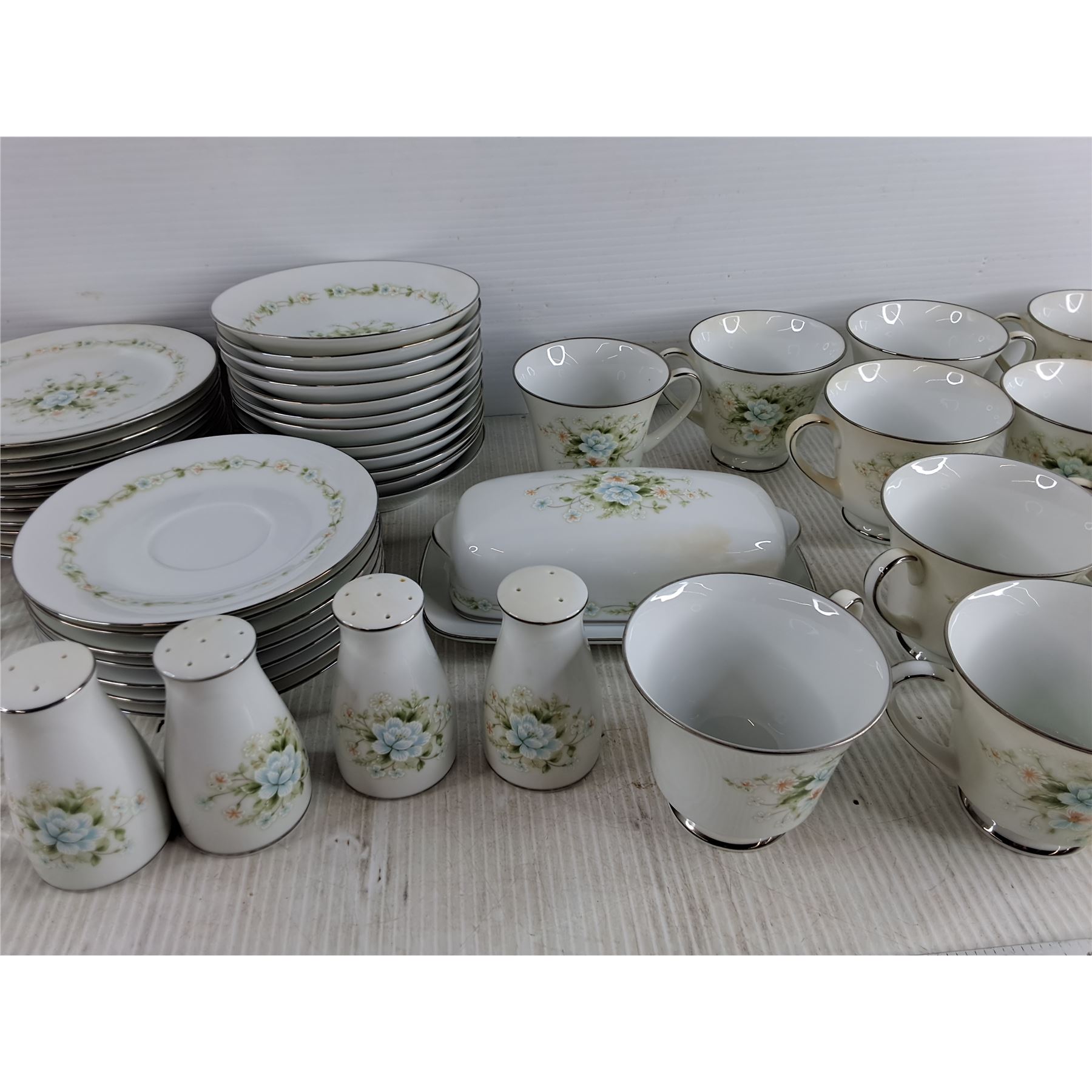 Contemporary Fine China By Noritakenull