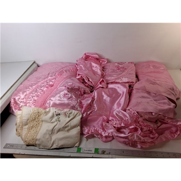 Approx. Twin Size Bedding Set- Blanket, Pillowcases, Misc.
