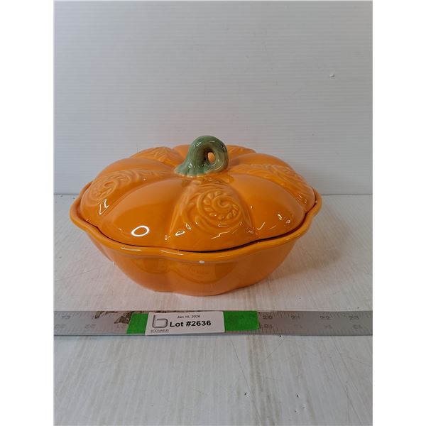 Pumpkin Style Ceramic Casserole Dish 11"
