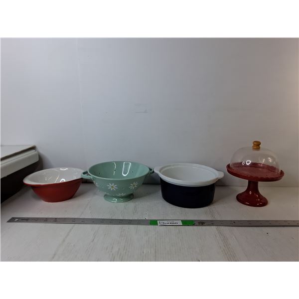 Ceramic Strainer, Bowls & Cake Stand 6.75" Diameter