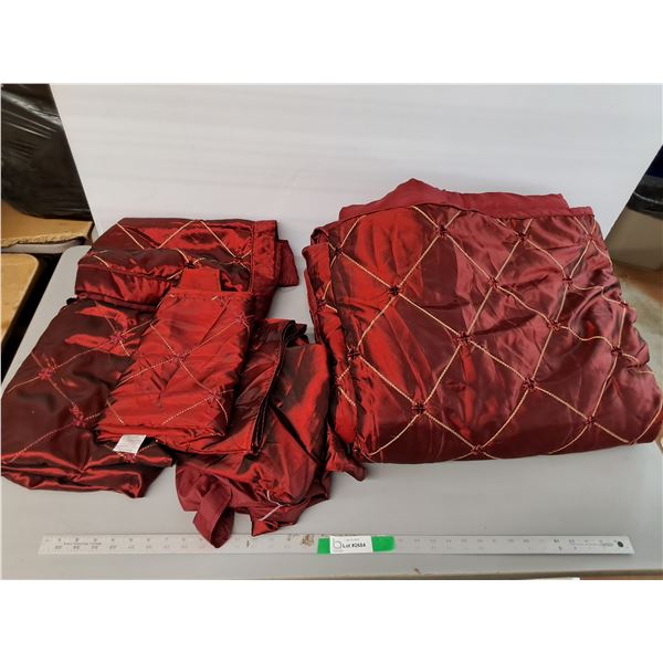 Approx. Double Bedroom Set- Blanket, Pillowcases, Curtains, Bedskirt. Pickup Preferred