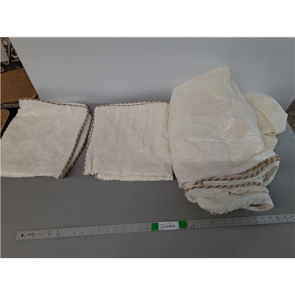 (2) Pillowcases & Duvet Cover- Approx. Double