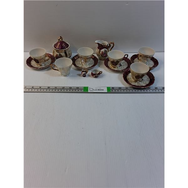 Vintage Tea Set-Courtship Scene Made in Japan Set of (6) missing 1 Saucer