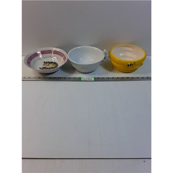 Stoneware Climbing Cat Bowl,Busy bee Bowl,Courting Couple Bowl-made in Japan)