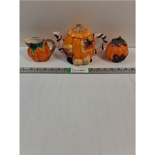 Thanksgiving Harvest Pumpkin Teapot with Cream/Sugar