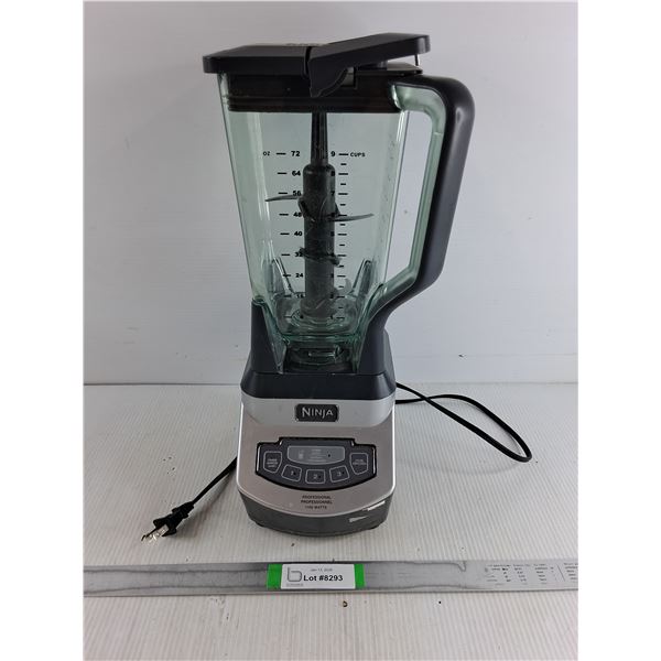 (1) Ninja 9 Cup Blender-powers on-as is