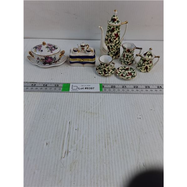 Lot of Several Miniature Porcelain Pieces