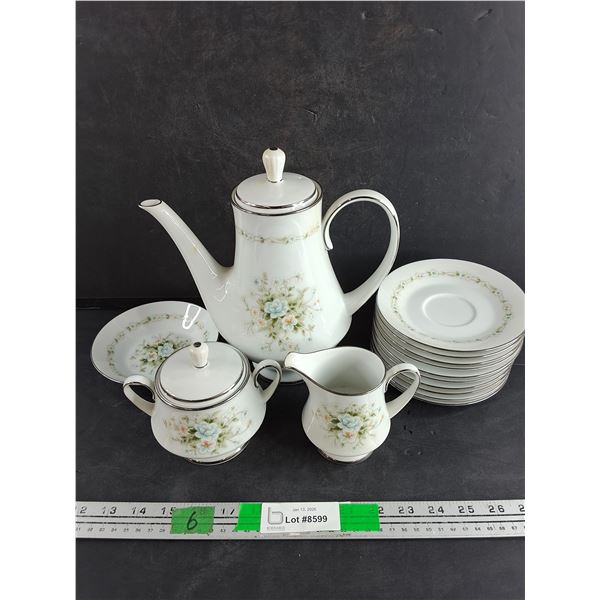 Contemporary Fine China by Noritake Ceramic Tea Set - Tea Pot, Cream & Sugar, Saucers