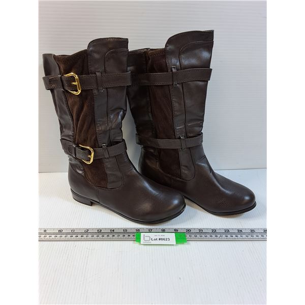 Ladies Boots - Size 9.5