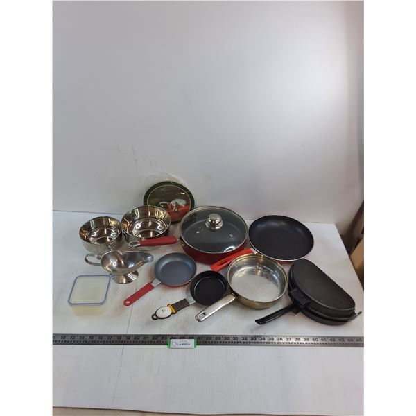 Assorted Fry Pans, Mixing Bowls, Misc - PICK UP