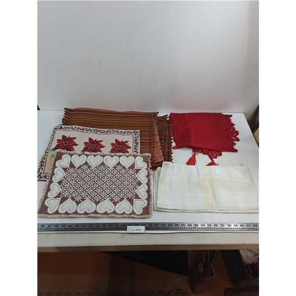 Place Mats, Table Runner, Napkins