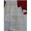 Image 3 : Place Mats, Table Runner, Napkins
