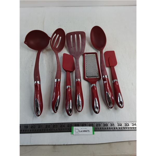 Set of 7 Cuisinart Kitchen Utensils