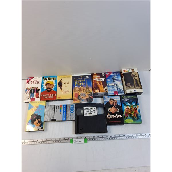 (12) VHS: Meet the Fockers, Scooby-Doo, Pink Panther, Misc