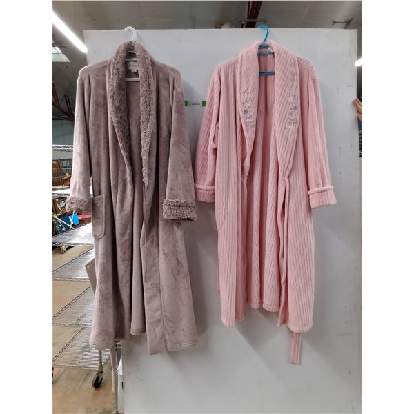 (2) Bath Robes, Carole Hochman, Vanity Fair, Size L/G 
