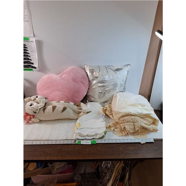 Cat Themed Weighted Neck Pillow, Vintage Kids Table Cloth- 33" x 33", Heart Shaped Pillow, Misc