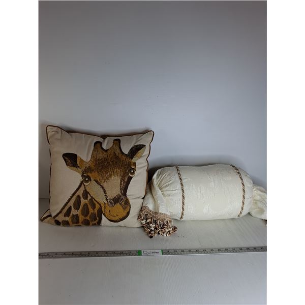 (2) Decorative Throw Pillows