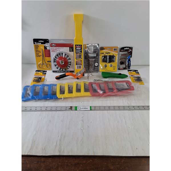 NOS Tool/Hardwares Lot-(12) Ice Scrapers,Wire Wheel Brush,Jumbo Wedge,Utility Knife and more in pict