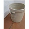 Image 2 : * Medalta #6 Crock - 15" x 14" - CANNOT SHIP