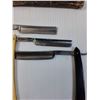 Image 3 : (3) Vintage Straight Edge Razors