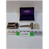 Image 1 : Vintage Mens Razor w/Case