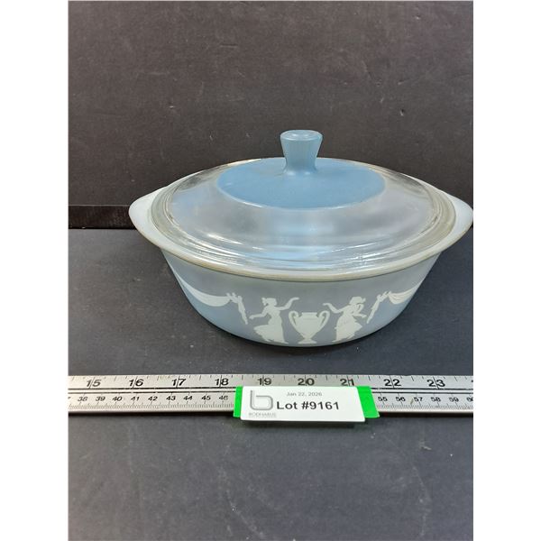 Glasbake 2 Qt. Cameo Blue & White Milk Glass Pattern w/Lid