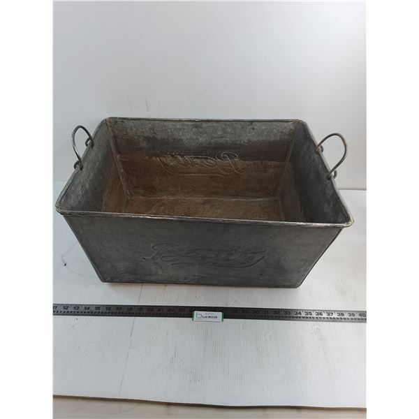 Vintage Beatty Galvanized Wash Tub - 24x18x11" - Pickup Preferred