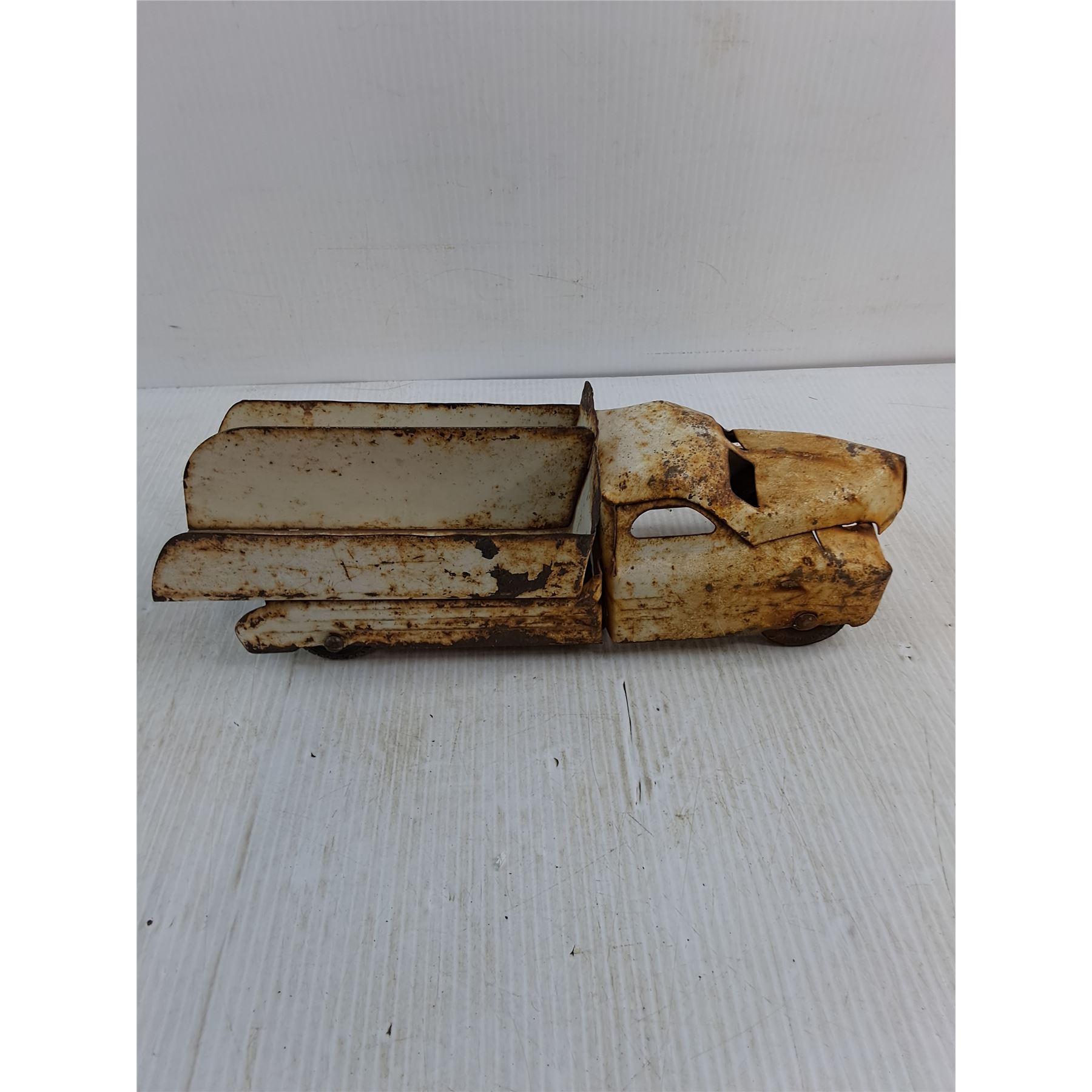 Vintage Folded Metal Toy Farm Truck - Rusted, As is - Bodnarus ...