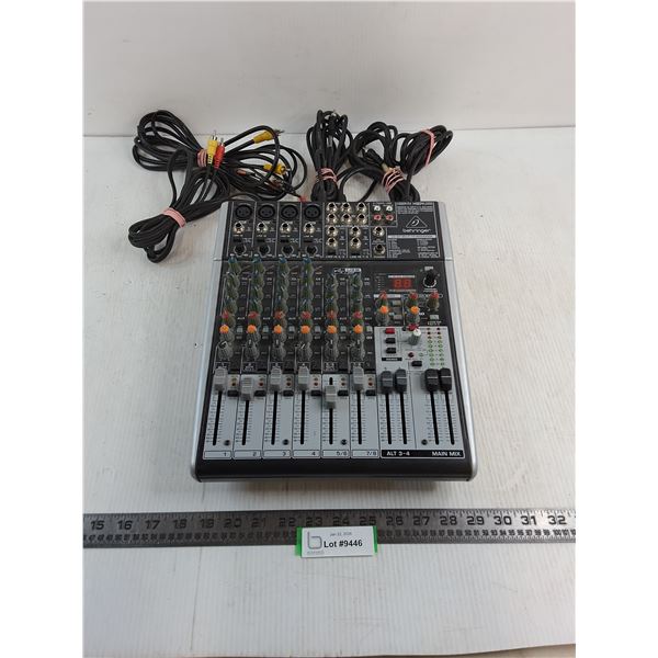 Behringer Xenyx  X1204USB 24-Bit Multi-FX Processor w/Cables - Powers On