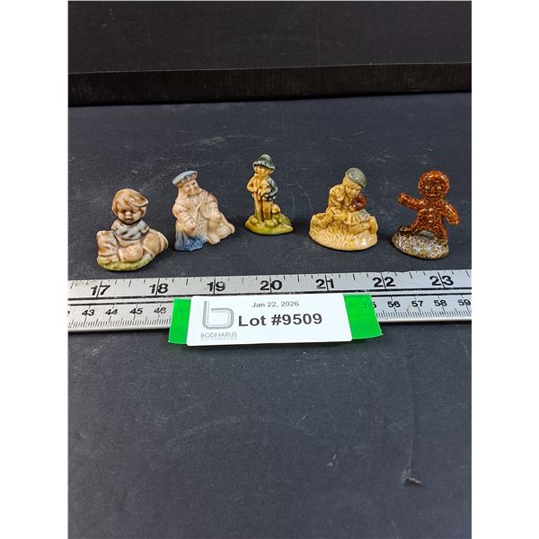 (5) Red Rose Wade Figurines - Various