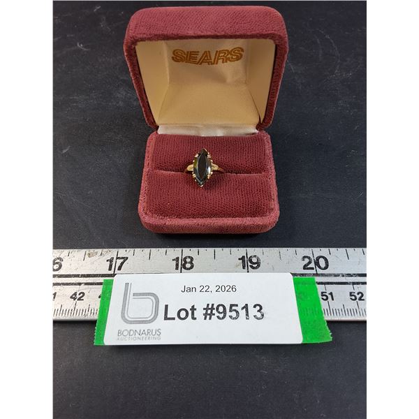 ^ Ladies 10Kt Gold Ring w/ Black Alaskan Stone - Size 5