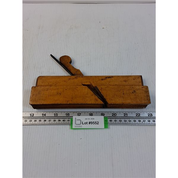 Vintage Wood Trim Planer - 9.5"