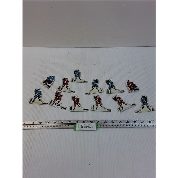 (13) Vintage Metal Table Hockey Players