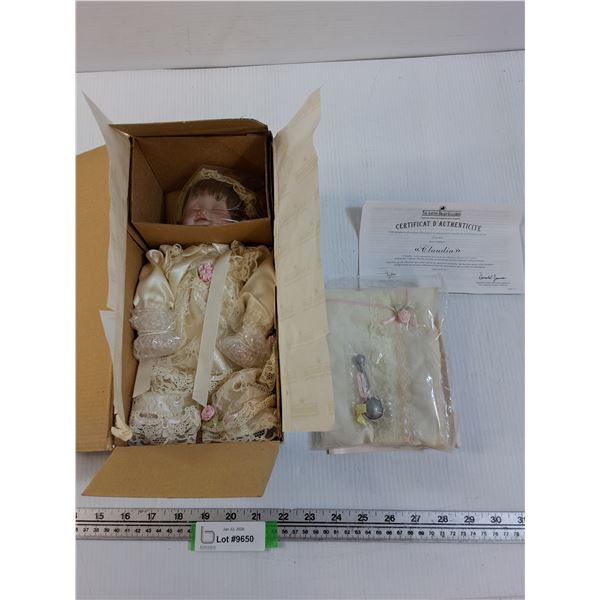 Aston Drake Gallery Doll "Claudia" in Box