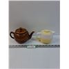 Image 1 : (2) Teapots - Various