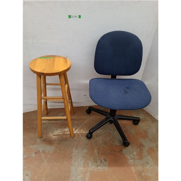 *Wooden Bar Stool w/ Round Top, Adjustable Office Chair on Wheels, Measurements in Pic, Cant Ship