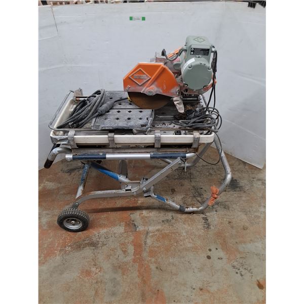 *MK 101 Wet Tile Saw w/ Wheeled Stand, Powers On, Cannot Ship