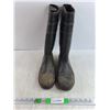 Image 1 : DiamondBack Rubber Boots - Size 9