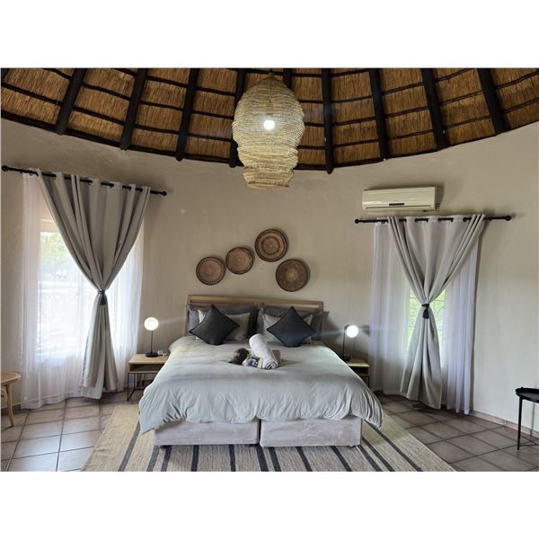 SOUTH AFRICA- 10 DAY 9 NIGHT CULL GIRAFFE HUNT FOR 2 HUNTERS