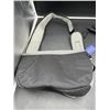 Image 4 : Pawaboo Pet Carrier Sling Bag with Mesh Panels and Adjustable Strap *Accessories Not Included*