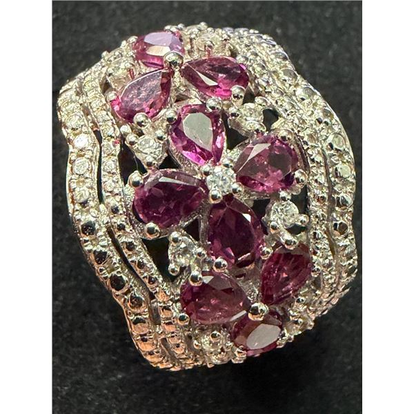 $400, SILVER(6.5g),  GARNET (APP 2ct) RING, retail value $400