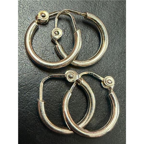 $40, SILVER(1.5g),  SMALL HOOP EARRING, retail value $40