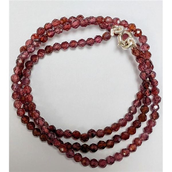 $300, SILVER GARNET (APP 32ct)NECKLACE 16", retail value $300