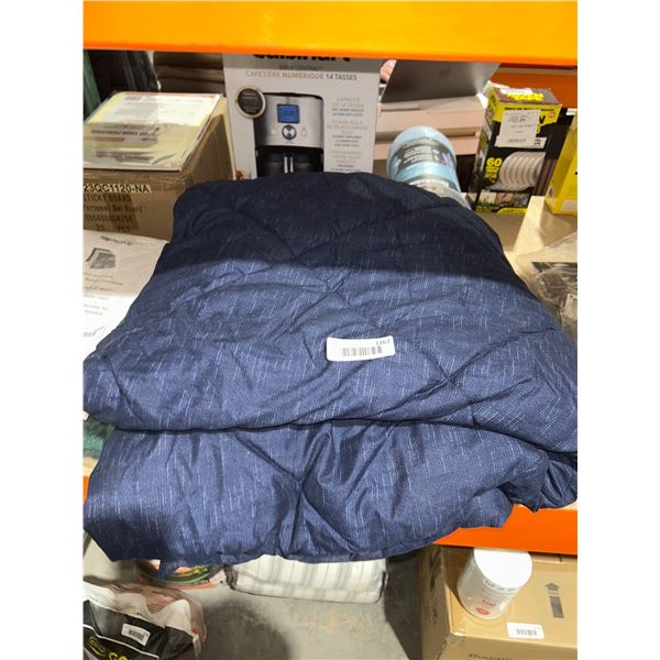 Simmons Blue Polyester Quilted Blanket 86″ x 108″